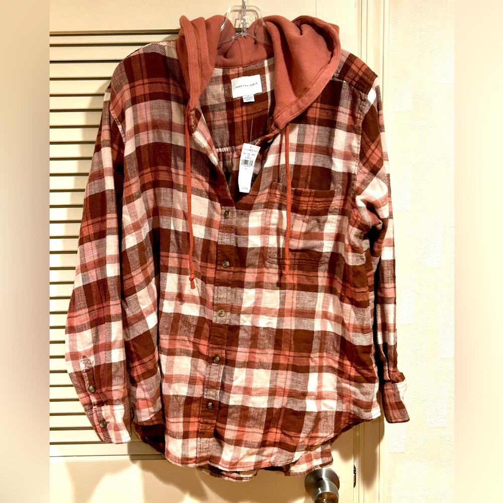 American Eagle Women’s Large Red Flannel Hoodie Brand New with Tag